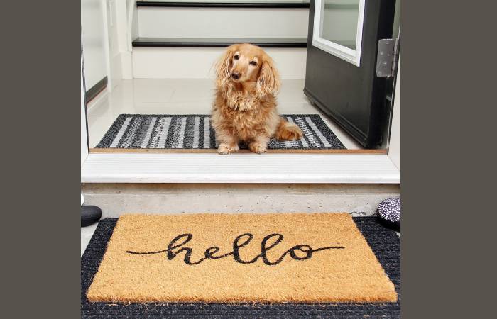 What is the standard size for a doormat?